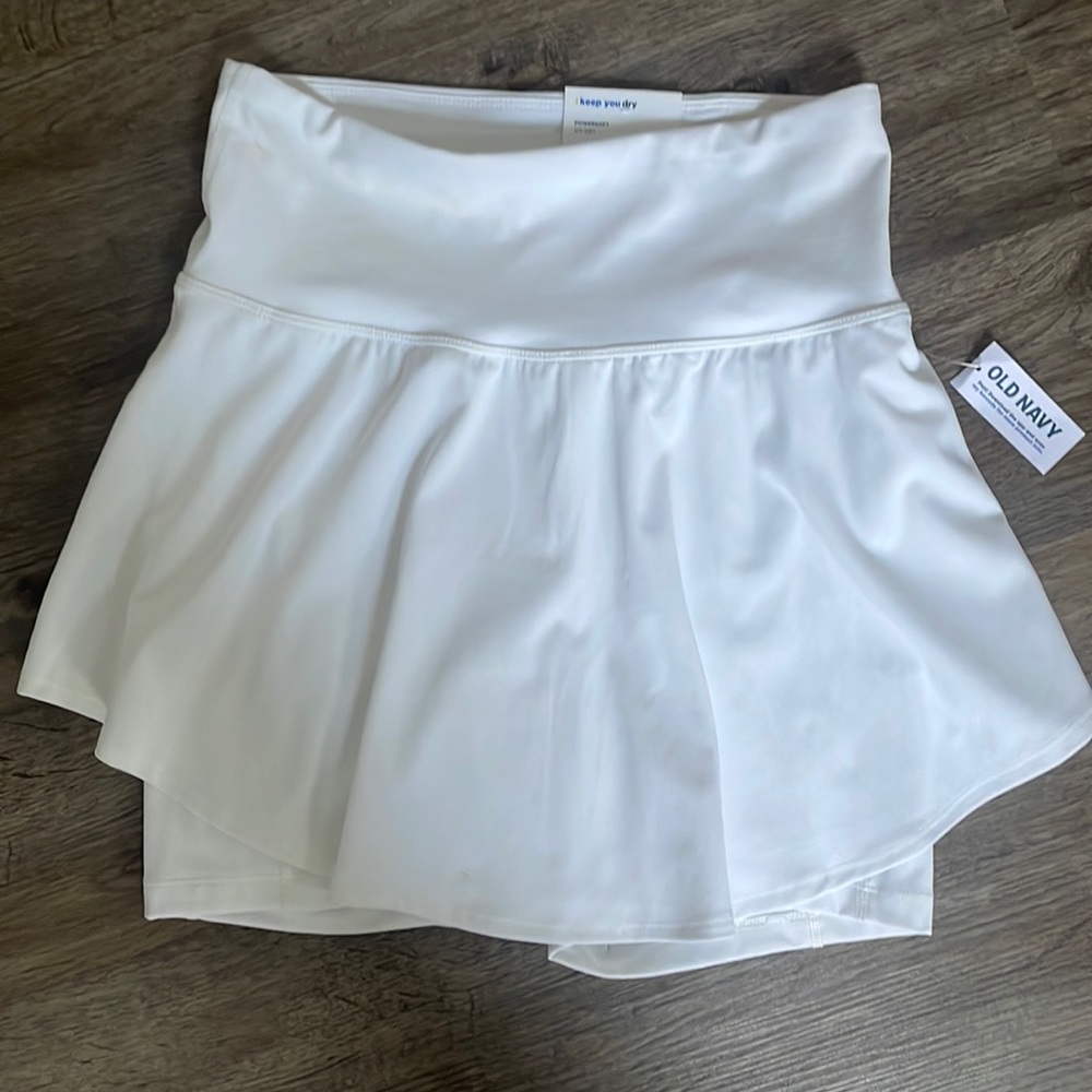 NWT Old Navy Extra High Waisted PowerSoft Pleated Skort